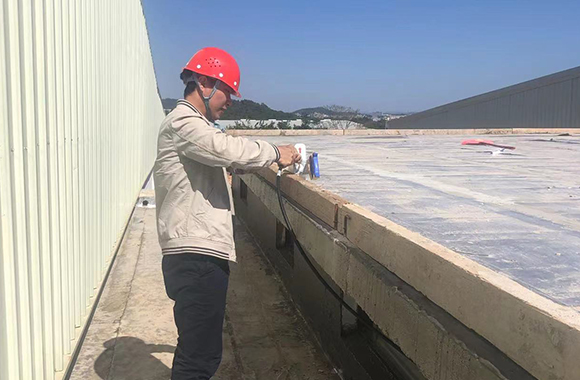 信号放大器安装在繁殖基地中。-全区域信号覆盖-02