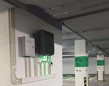 在地下车库安装信号放大器以增强信号并覆盖大面积